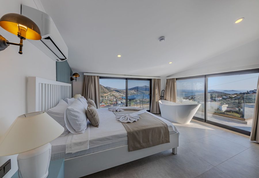 The Oceanic Suite at Oceanic Manor